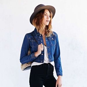 Urban Outfitters Jackets & Coats - Urban Outfitters BDG Cropped Denim Jacket Urban Outfitters Jackets & Coats - Urban Outfitters BDG Cropped Denim Jacket